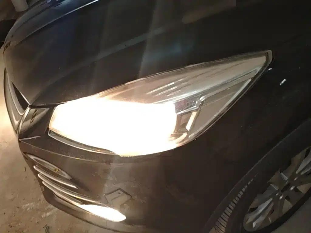 Ford Kuga 2013 1.6L GTDi AWD Elite — миниатюра 24