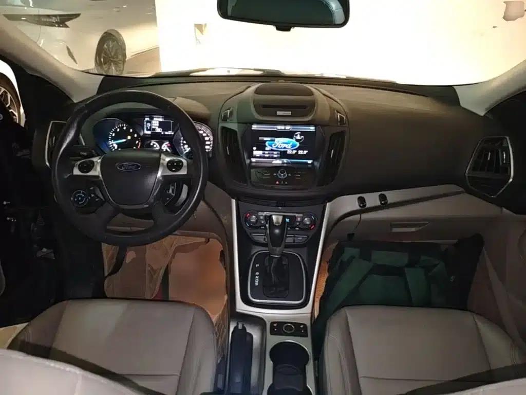 Ford Kuga 2013 1.6L GTDi AWD Elite — миниатюра 10