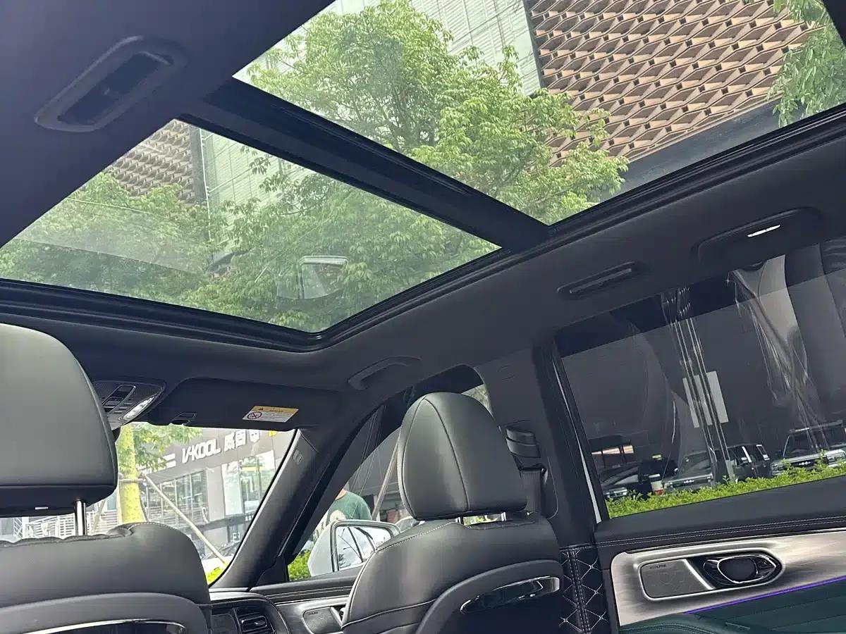 Trumpchi GS8 2022 Hybrid Series 2.0TM 4WD Premium Edition (Six Seats) — миниатюра 12