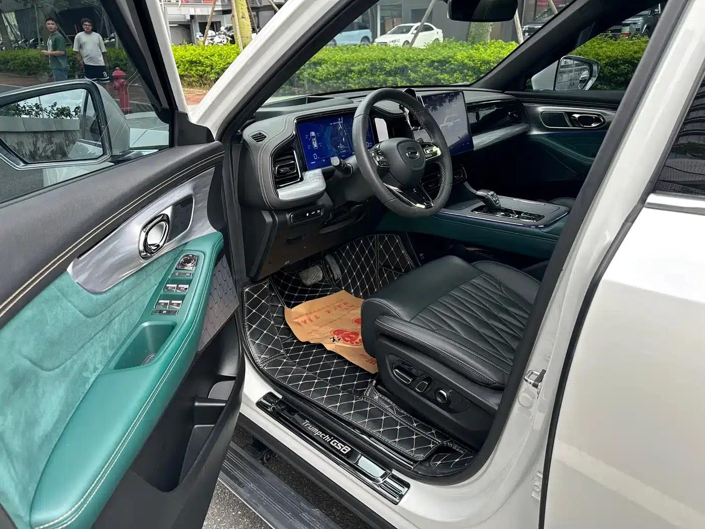 Trumpchi GS8 2022 Hybrid Series 2.0TM 4WD Premium Edition (Six Seats) — миниатюра 14