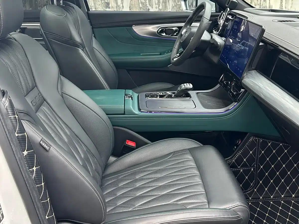 Trumpchi GS8 2022 Hybrid Series 2.0TM 4WD Premium Edition (Six Seats) — миниатюра 16