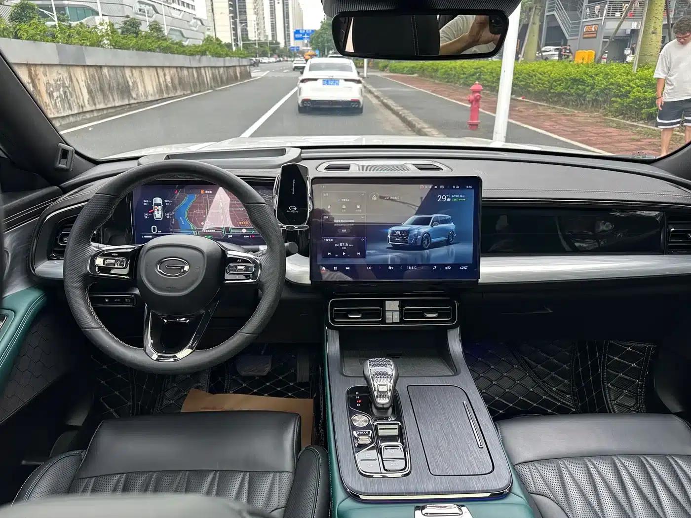Trumpchi GS8 2022 Hybrid Series 2.0TM 4WD Premium Edition (Six Seats) — миниатюра 17