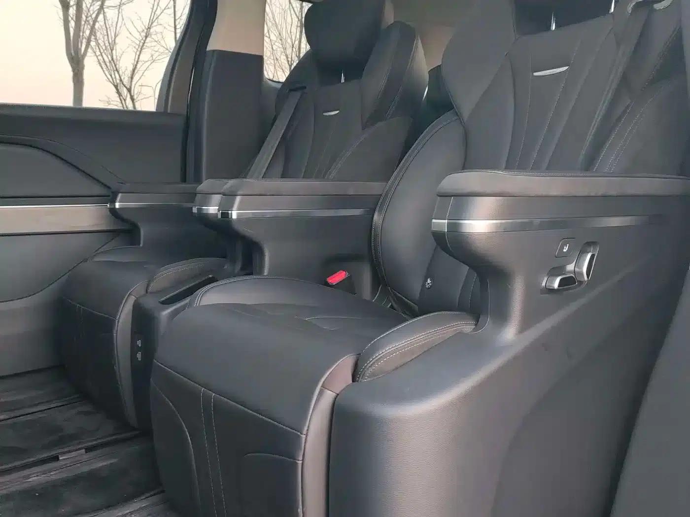 Hongqi HQ9 PHEV 2024 2.0T AWD Business Edition — миниатюра 7