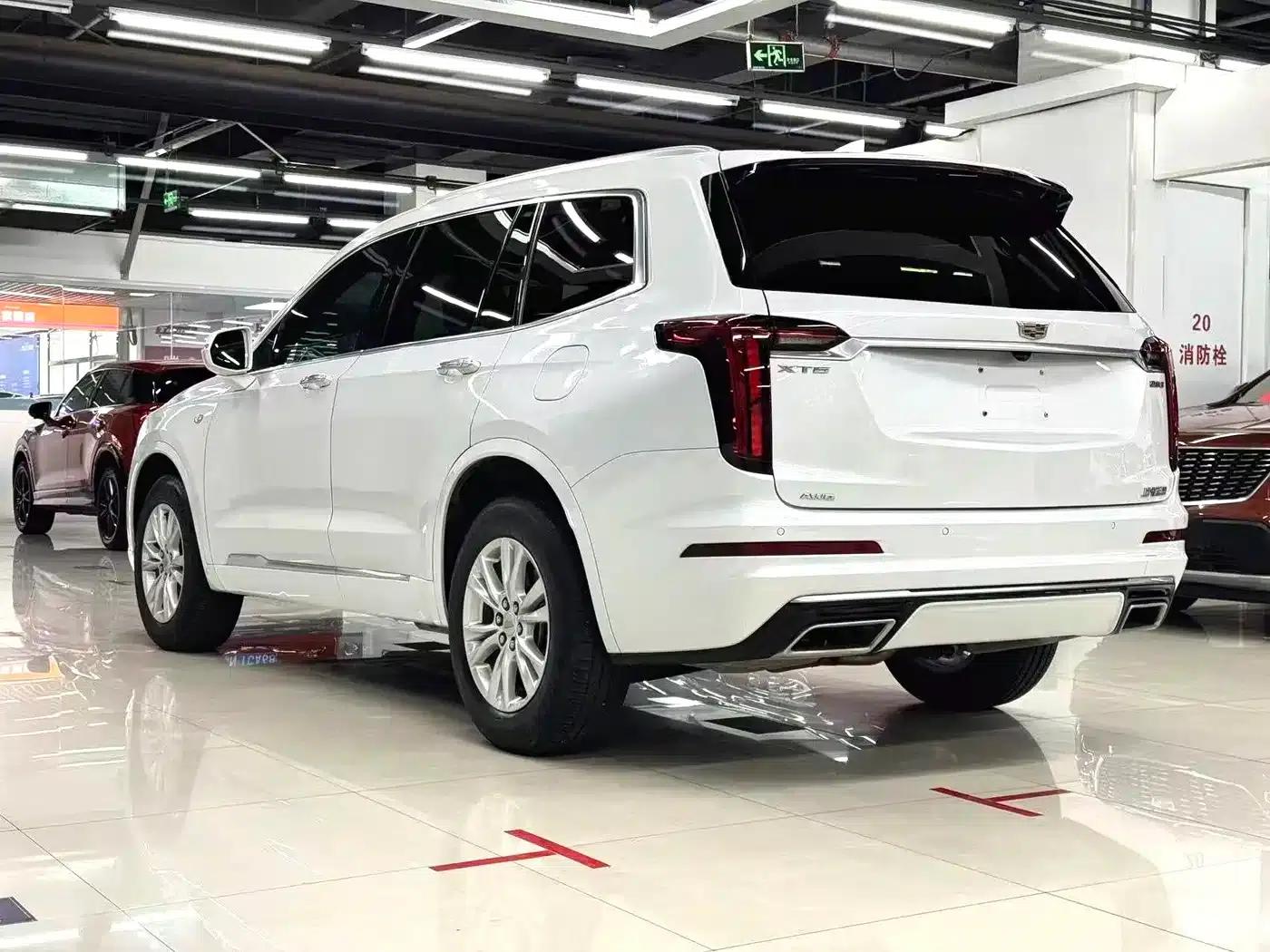 Cadillac XT6 2021 28T 7-Seat AWD Fashion Edition — миниатюра 6