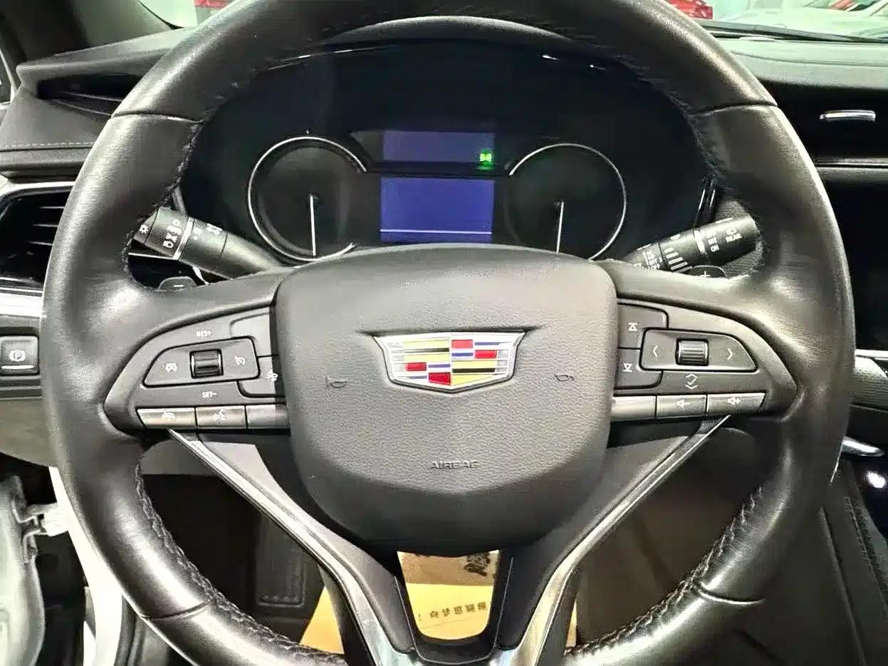 Cadillac XT6 2021 28T 7-Seat AWD Fashion Edition — миниатюра 9