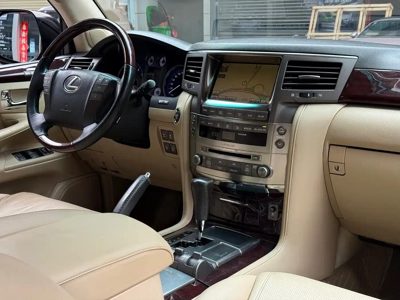 Lexus LX 2009 570 — миниатюра 14