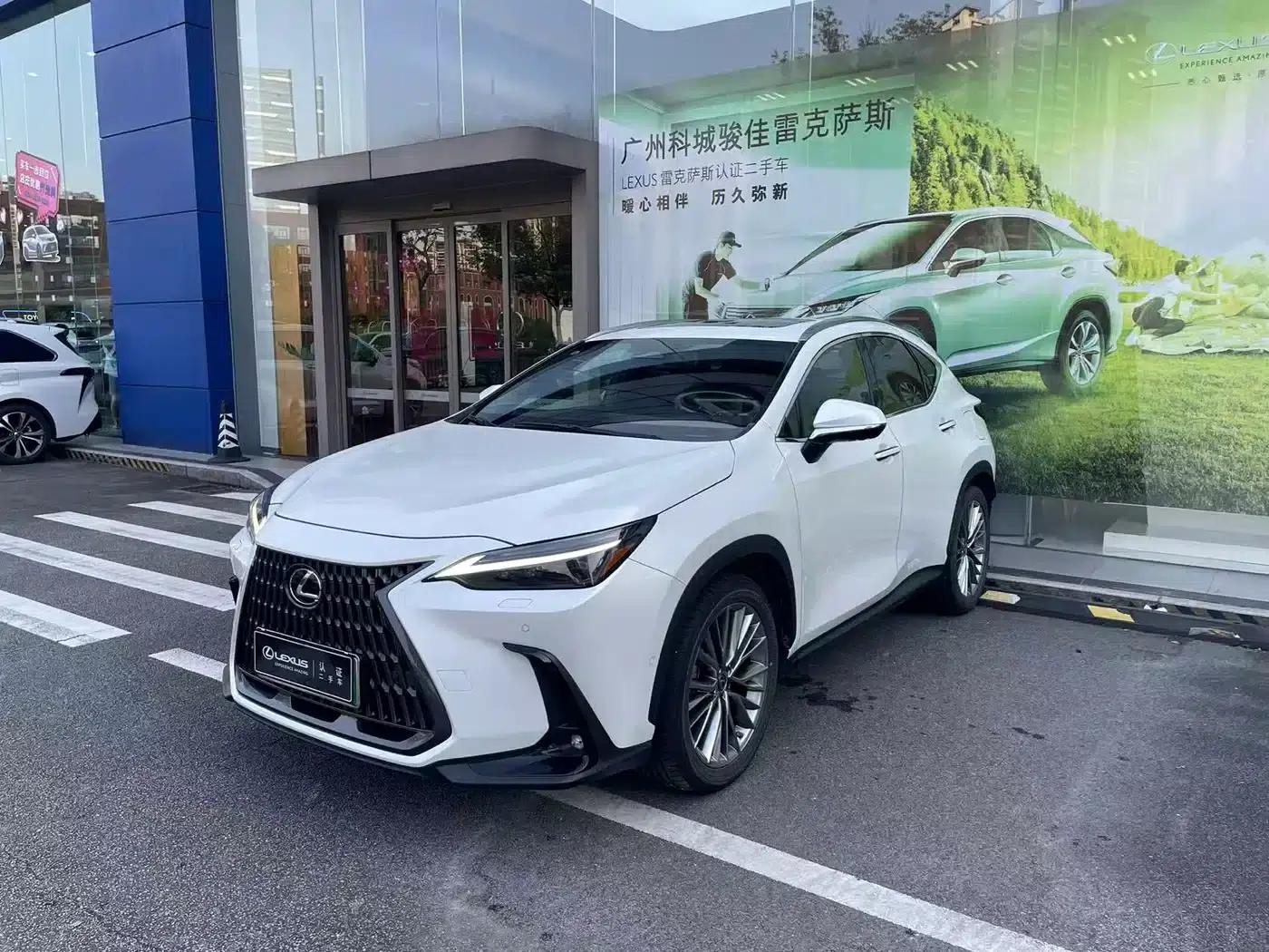 Lexus NX PHEV 2022 400h+ Premium Edition — миниатюра 1