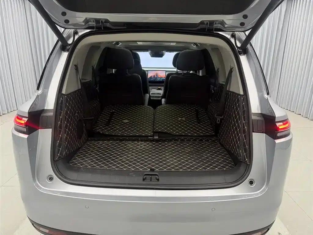 Leapmotor C16 2024 Pure Electric 520 Premium Edition — миниатюра 22