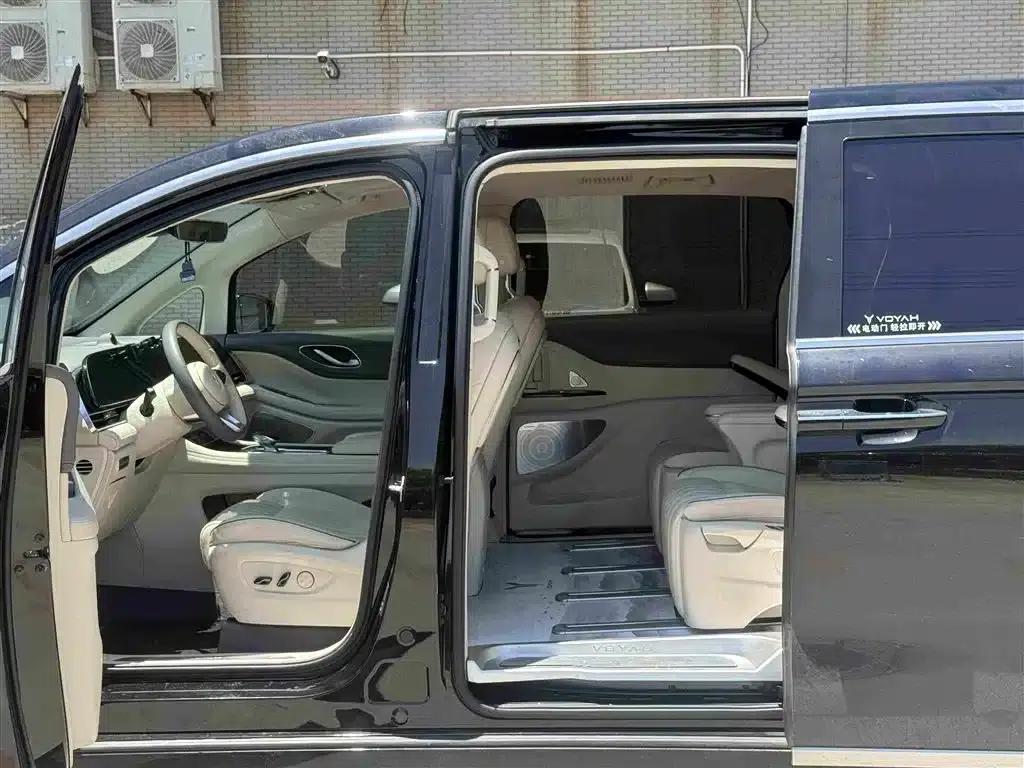Voyah Dreamer 2022 Low-Carbon Edition Dream+ Smart Package — миниатюра 8