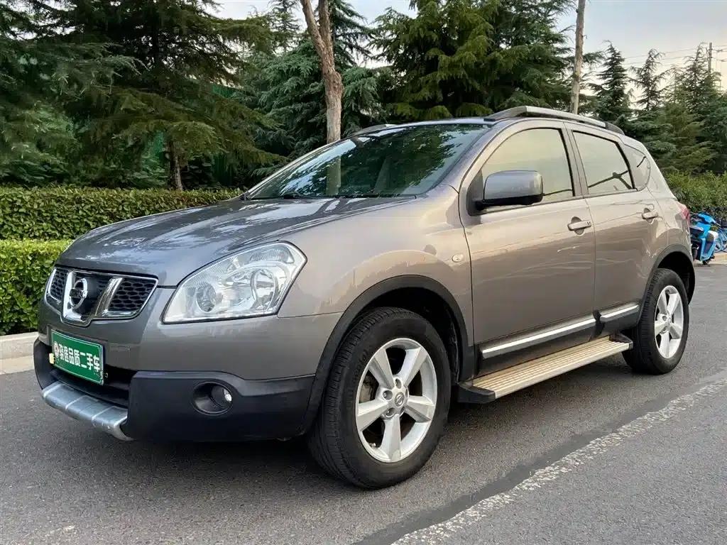Nissan Qashqai 2012 2.0XV CVT 2WD — миниатюра 1