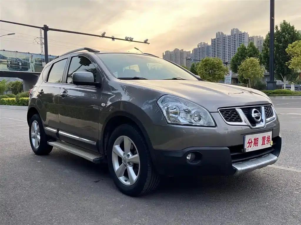 Nissan Qashqai 2012 2.0XV CVT 2WD — миниатюра 3