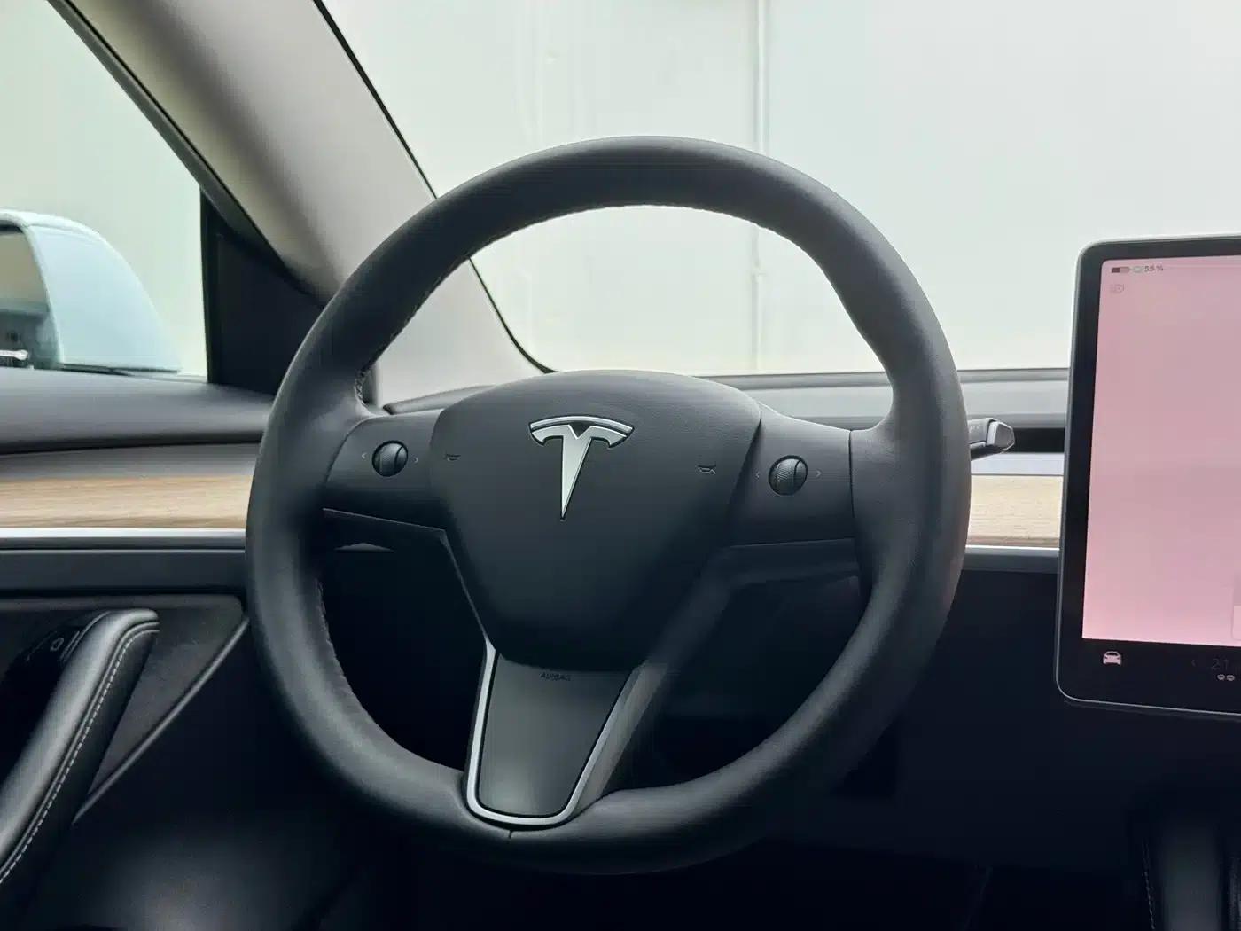 Model 3 2022 Rear-Wheel Drive — миниатюра 7