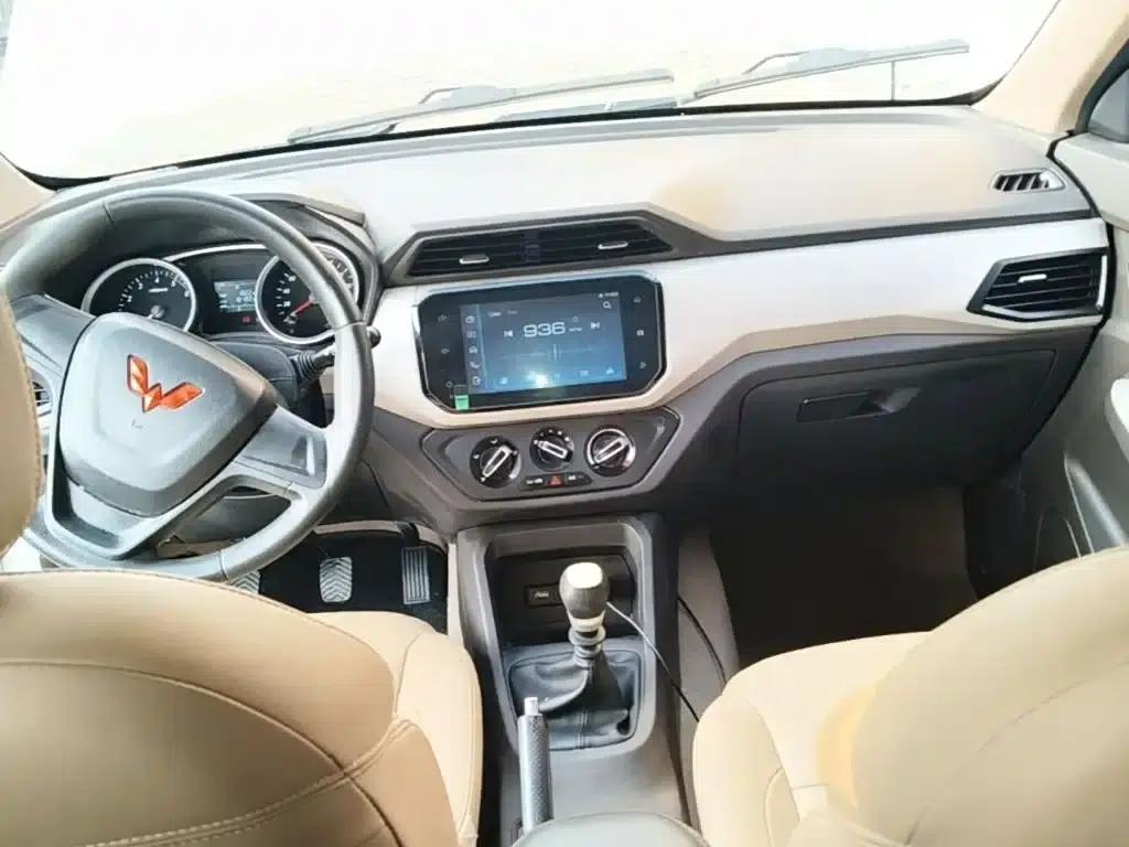 Wuling Hongguang 2021 Facelift 1.5L S Comfort Model with Hydraulic Power Steering (LAR) — миниатюра 10