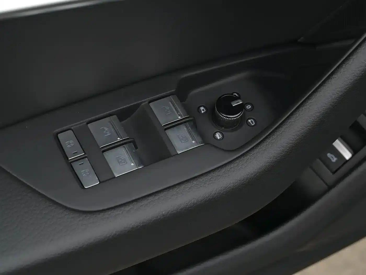 Audi A6L 2023 45 TFSI Premium Dynamic Edition — миниатюра 33