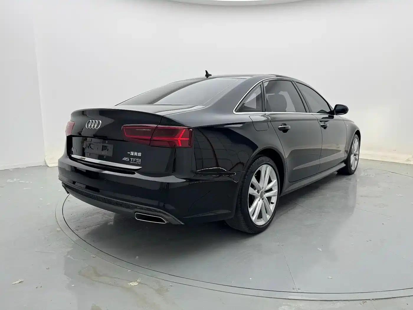 Audi A6L 2018 30th Anniversary Edition 45 TFSI quattro Sport — миниатюра 6