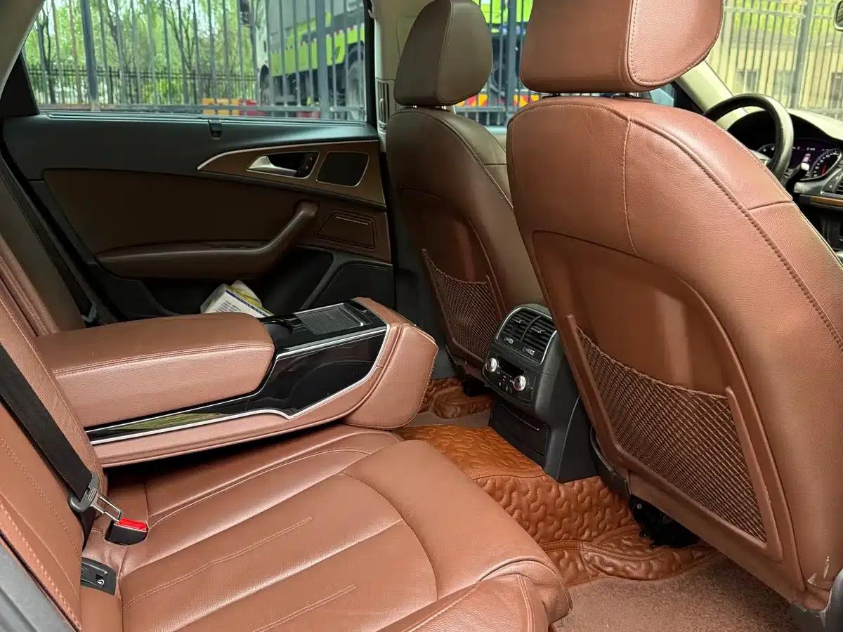 Audi A6L 2018 30th Anniversary Edition 30 FSI Fashion Model — миниатюра 13