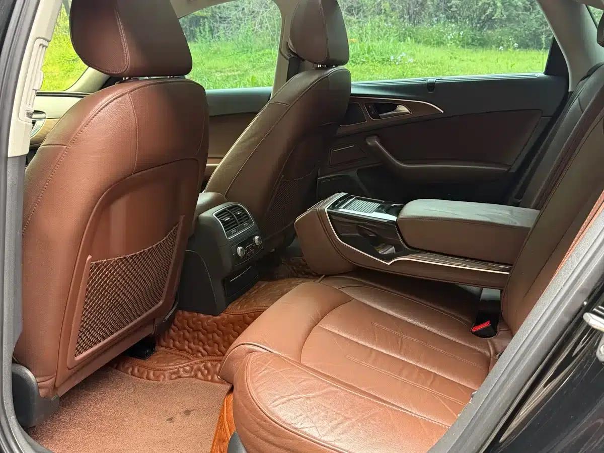 Audi A6L 2018 30th Anniversary Edition 30 FSI Fashion Model — миниатюра 10