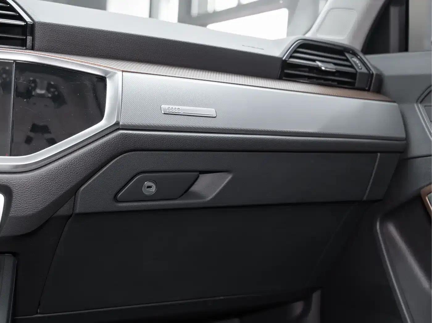 Audi Q3 2022 35 TFSI Fashion Elegance — миниатюра 14