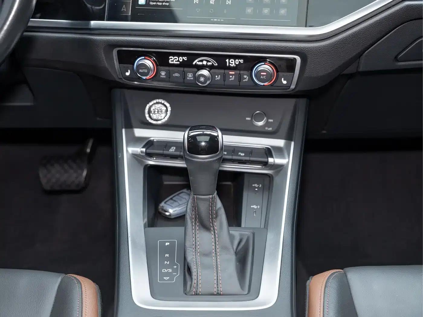 Audi Q3 2022 35 TFSI Fashion Elegance — миниатюра 3