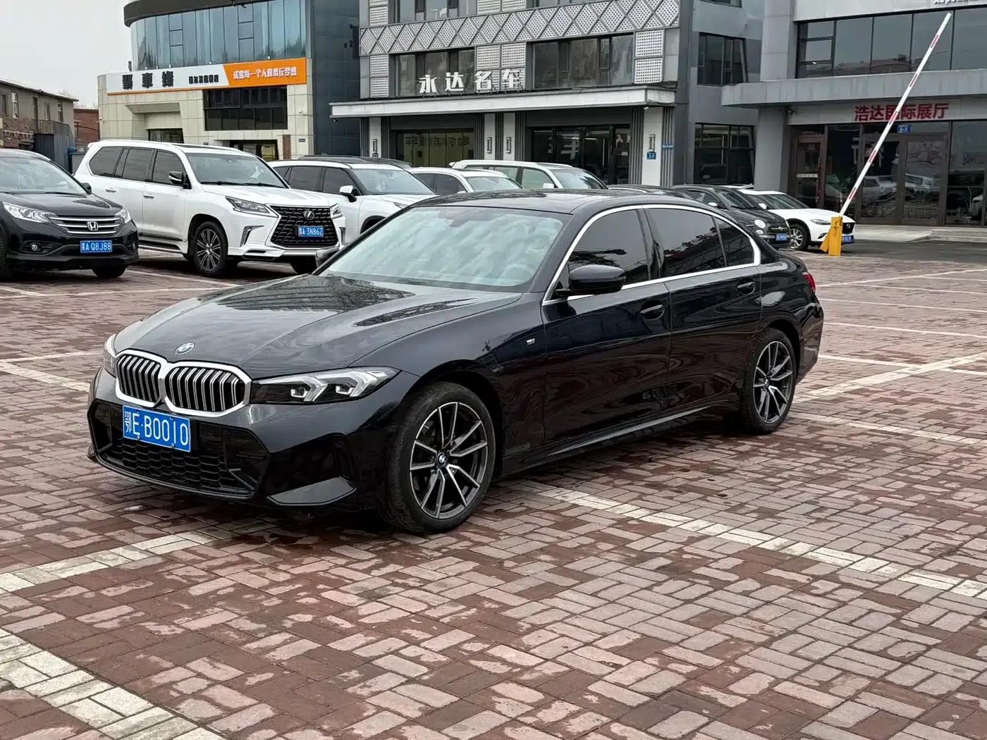 2023 BMW 3 Series 320Li M Sport Package — миниатюра 1
