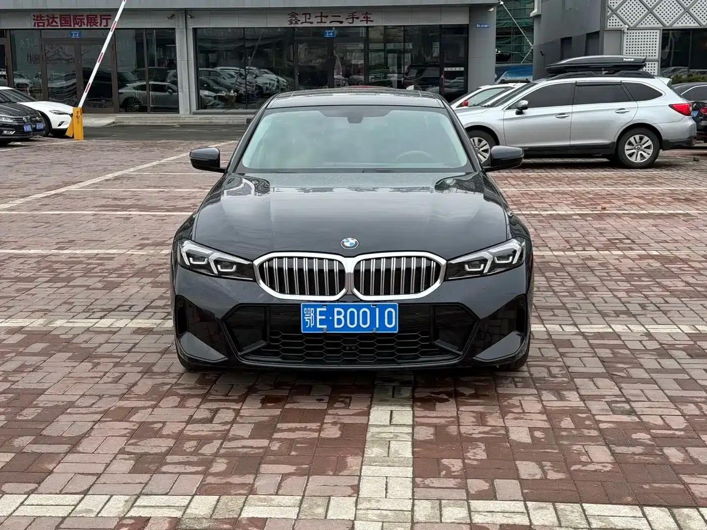 2023 BMW 3 Series 320Li M Sport Package — миниатюра 2