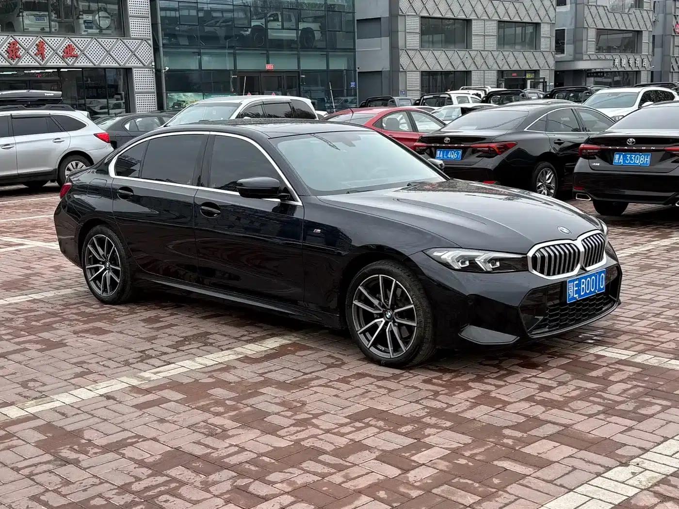 2023 BMW 3 Series 320Li M Sport Package — миниатюра 3