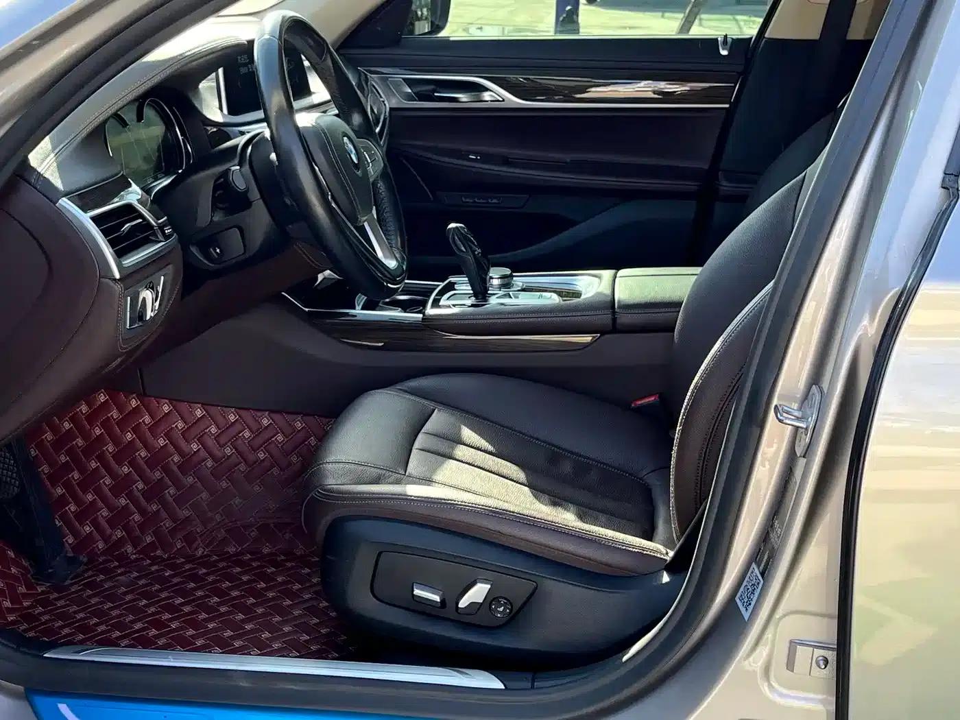 2018 BMW 7 Series 730Li Leading Excellence Package — миниатюра 5