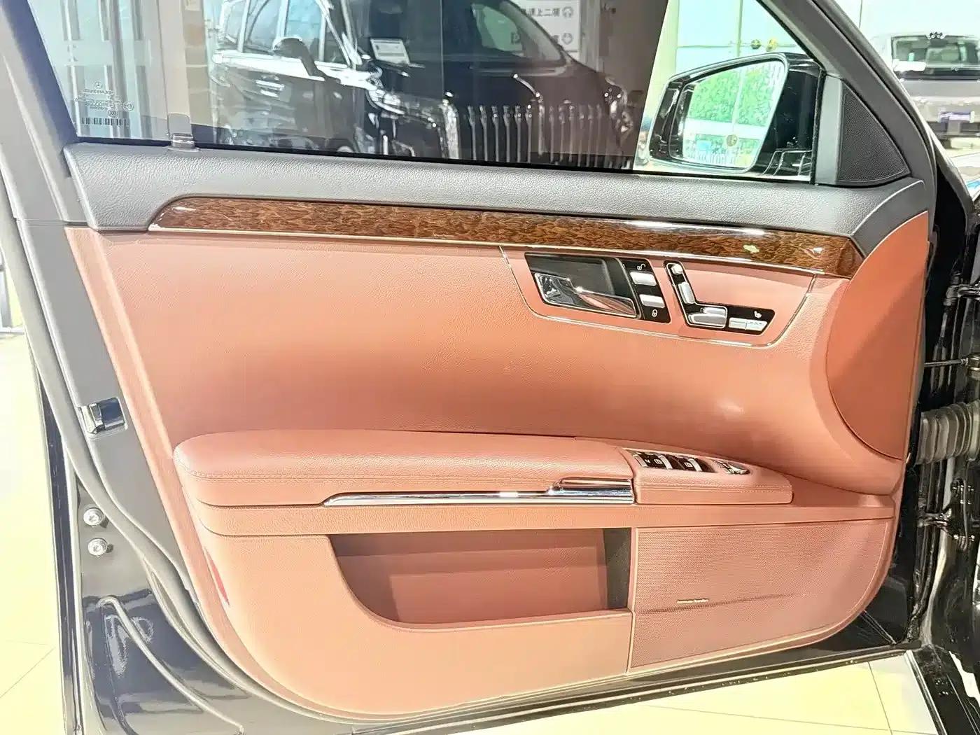 Mercedes-Benz S-Class 2012 S 300 L Grand Edition — миниатюра 6