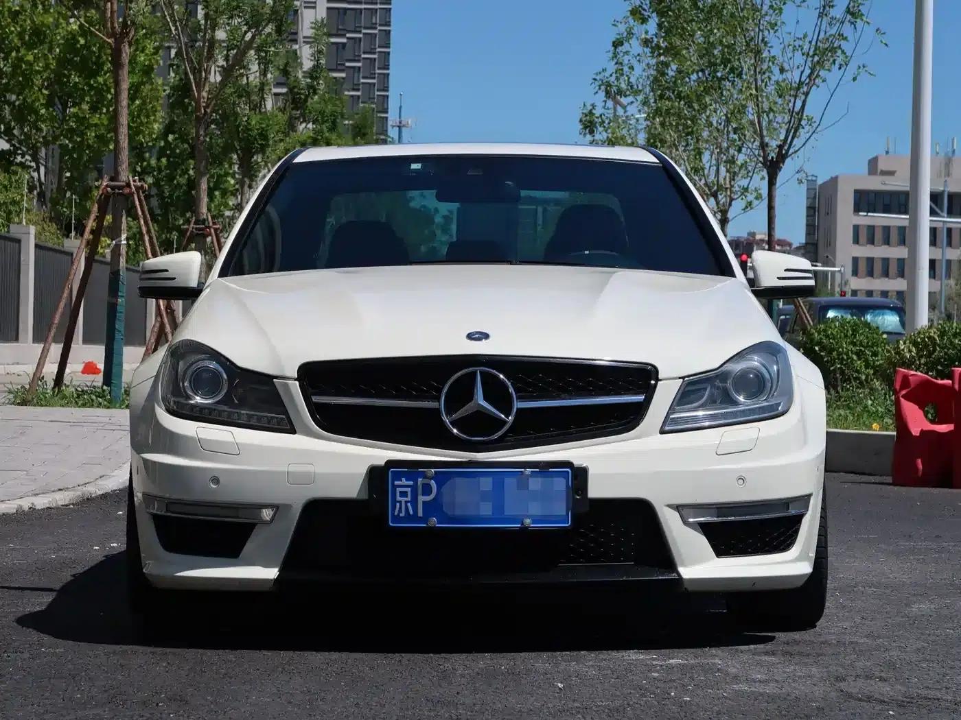 2012 Mercedes-Benz C-Class AMG C 63 Dynamic — миниатюра 4