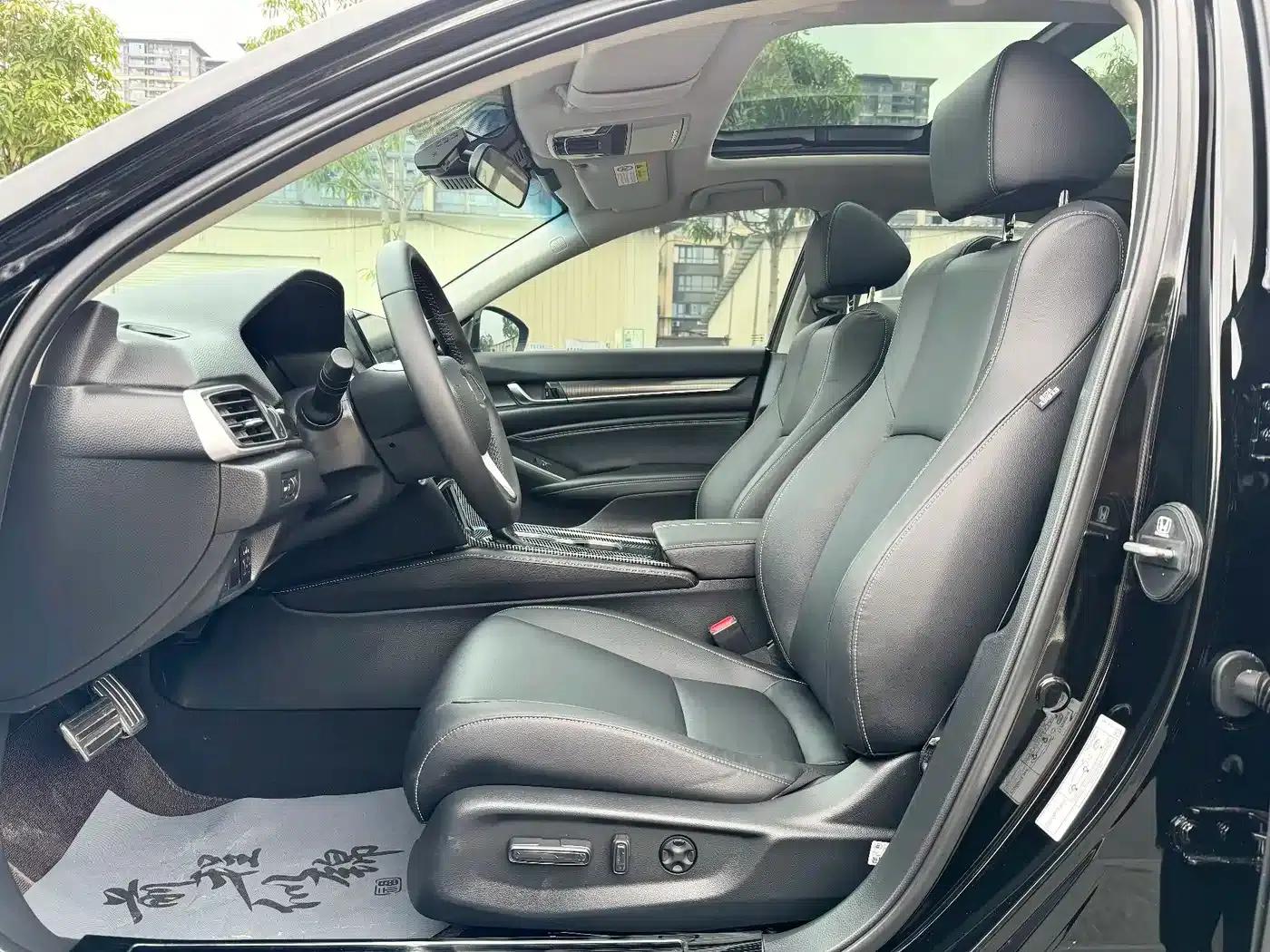Accord 2022 260TURBO Phantom Night Premium Edition — миниатюра 13