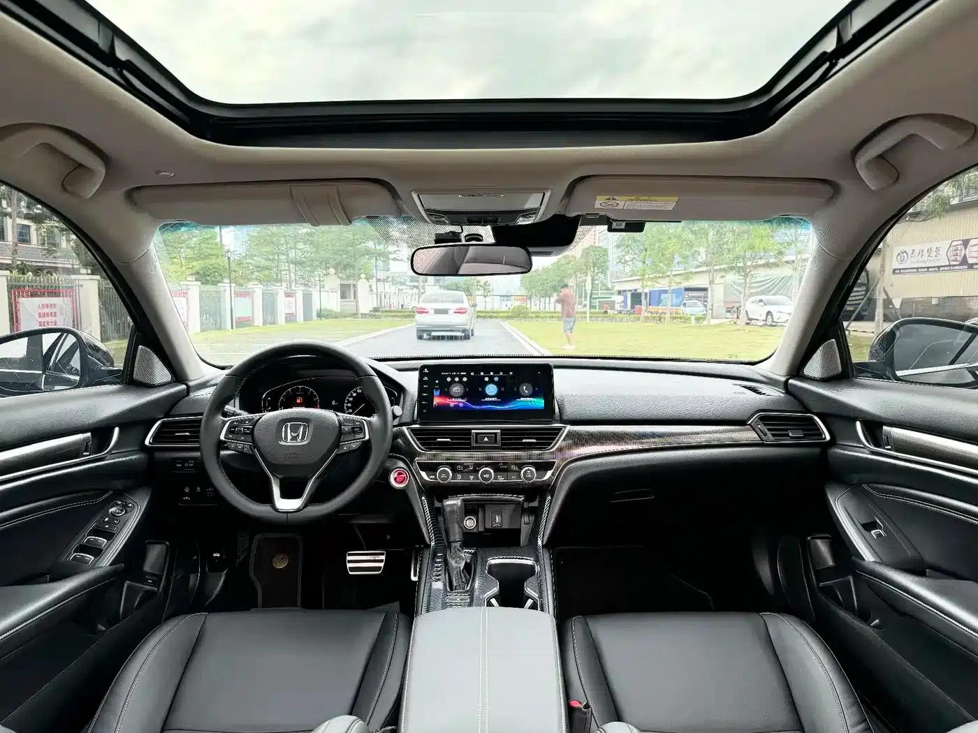 Accord 2022 260TURBO Phantom Night Premium Edition — миниатюра 15