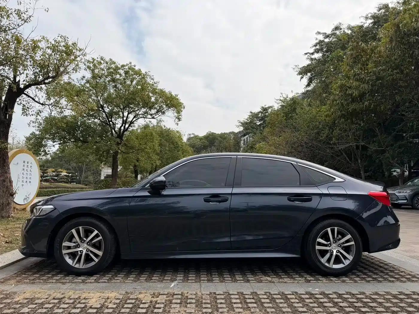 2022 Civic 240TURBO CVT Sport Edition — миниатюра 4