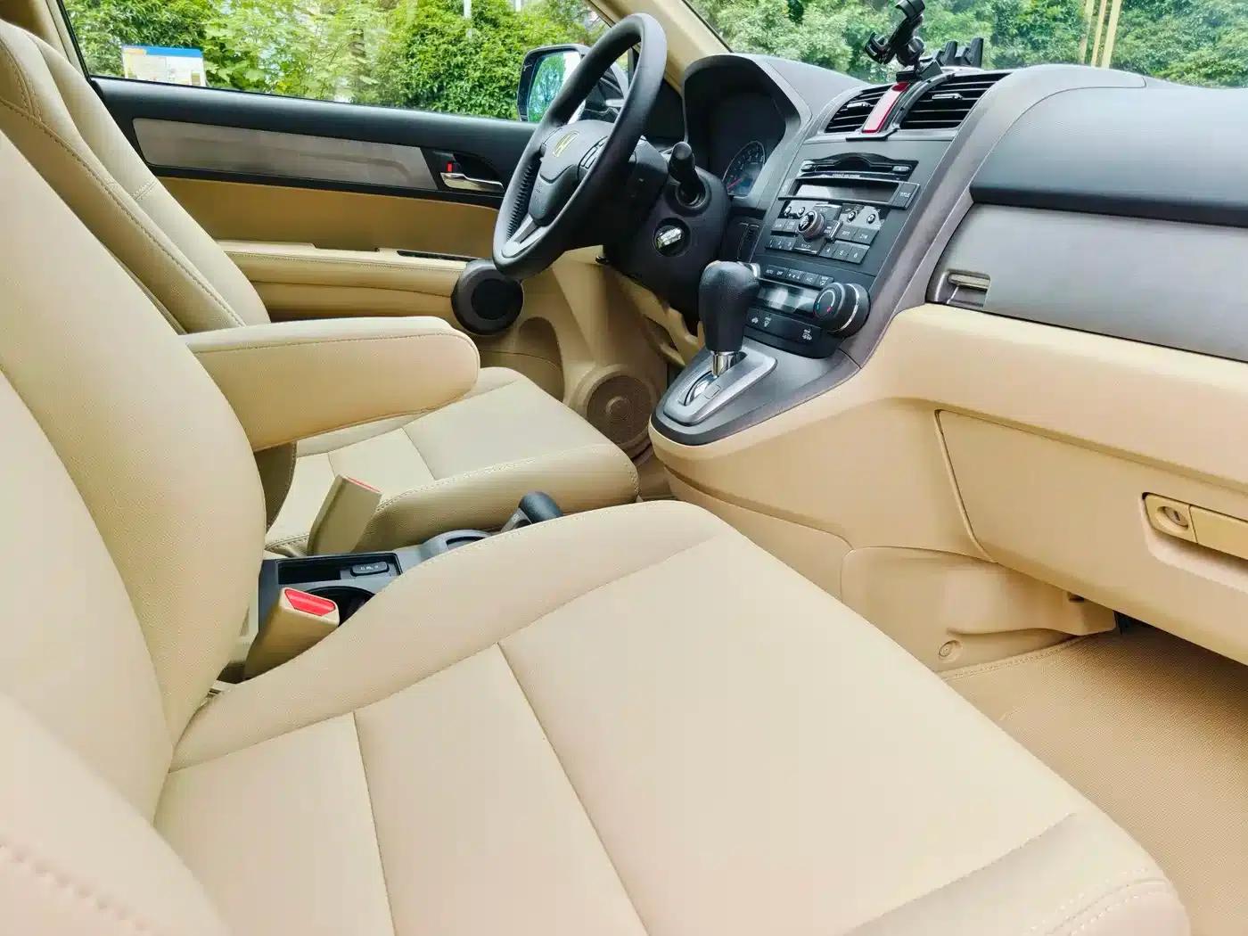 Honda CR-V 2010 2.4L Automatic 4WD Luxury Edition — миниатюра 16