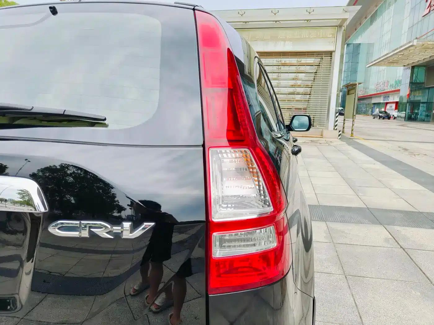 Honda CR-V 2010 2.4L Automatic 4WD Luxury Edition — миниатюра 10