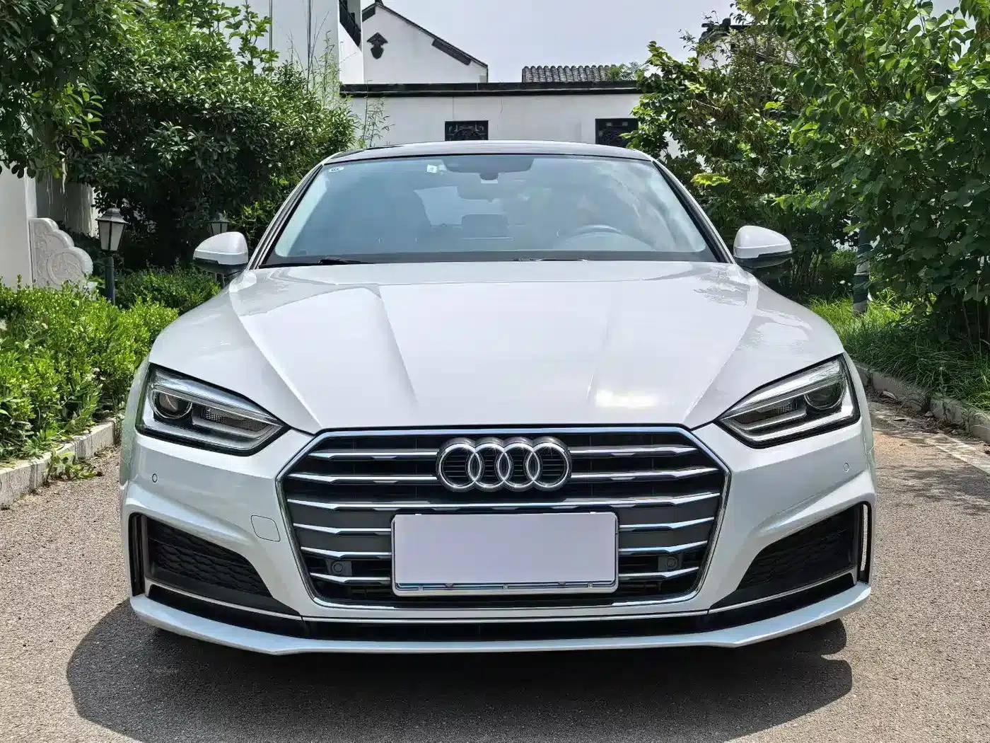 2017 Audi A5 Cabriolet 40 TFSI Fashion Edition (Imported) — миниатюра 1