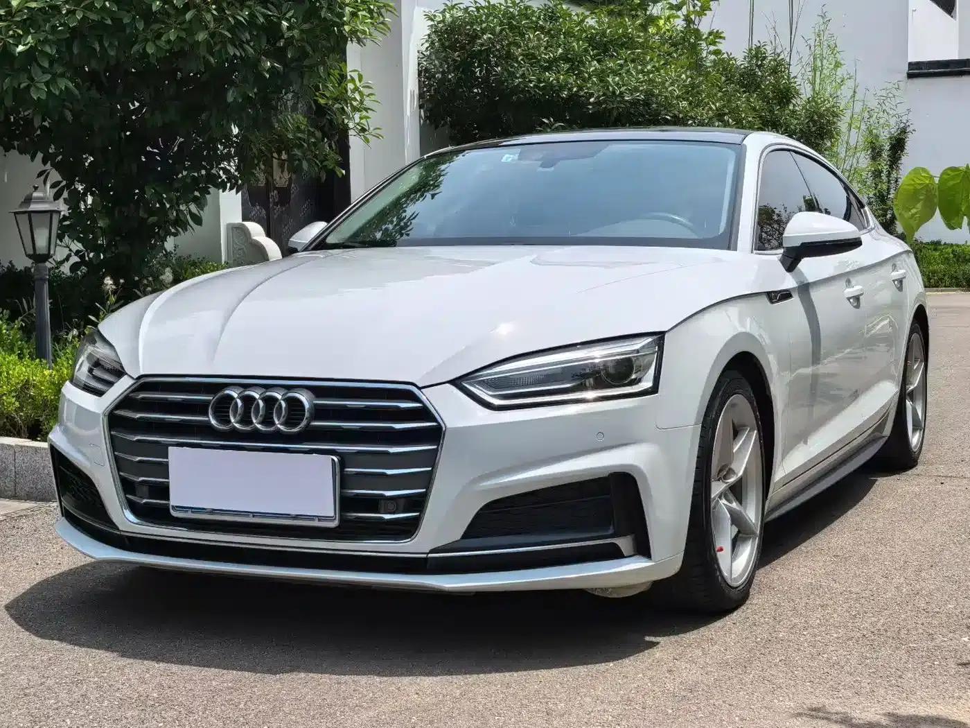 2017 Audi A5 Cabriolet 40 TFSI Fashion Edition (Imported) — миниатюра 2
