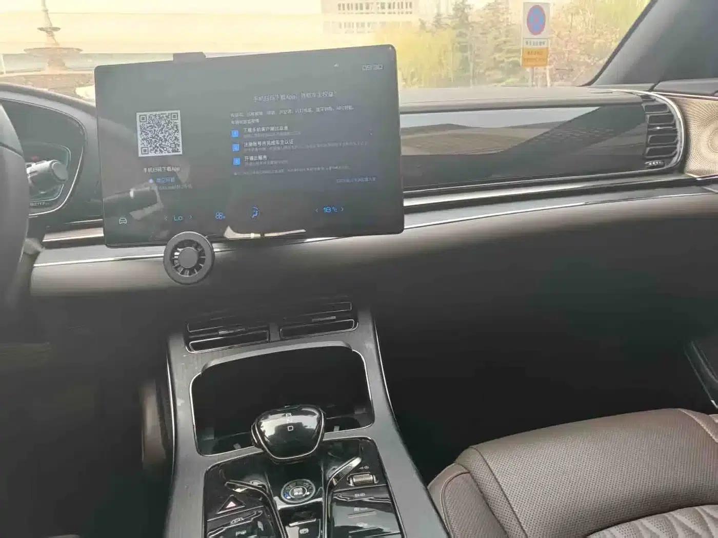 Han 2021 EV Standard Range Luxury Edition — миниатюра 7