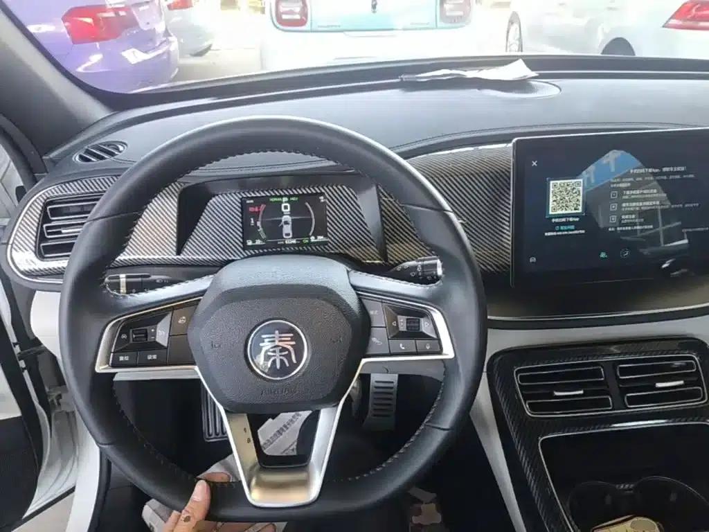 Qin PLUS 2021 DM-i 55KM Flagship Edition — миниатюра 6