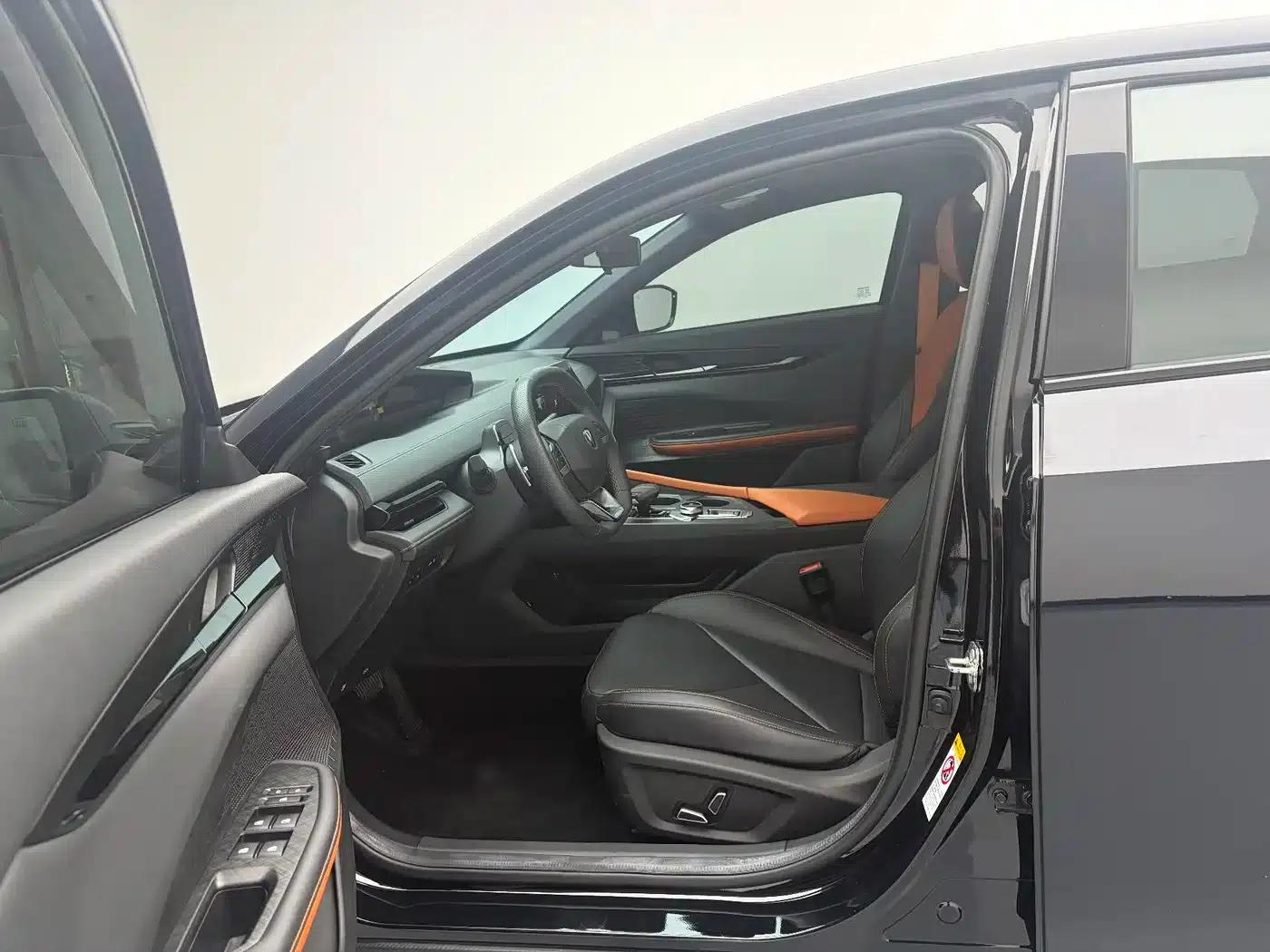 Changan UNI-V 2022 1.5T Premium Edition — миниатюра 12