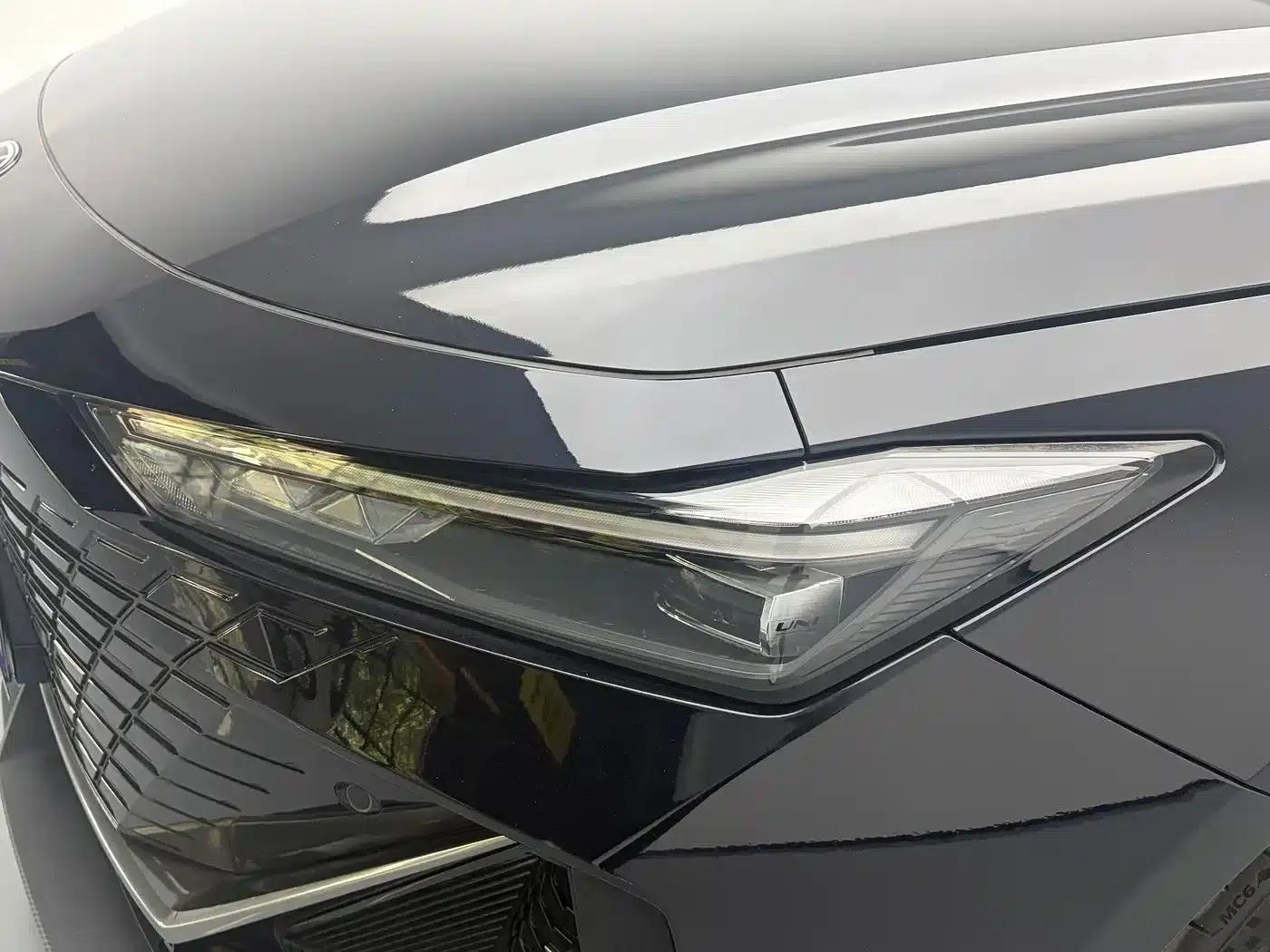 Changan UNI-V 2022 1.5T Premium Edition — миниатюра 9