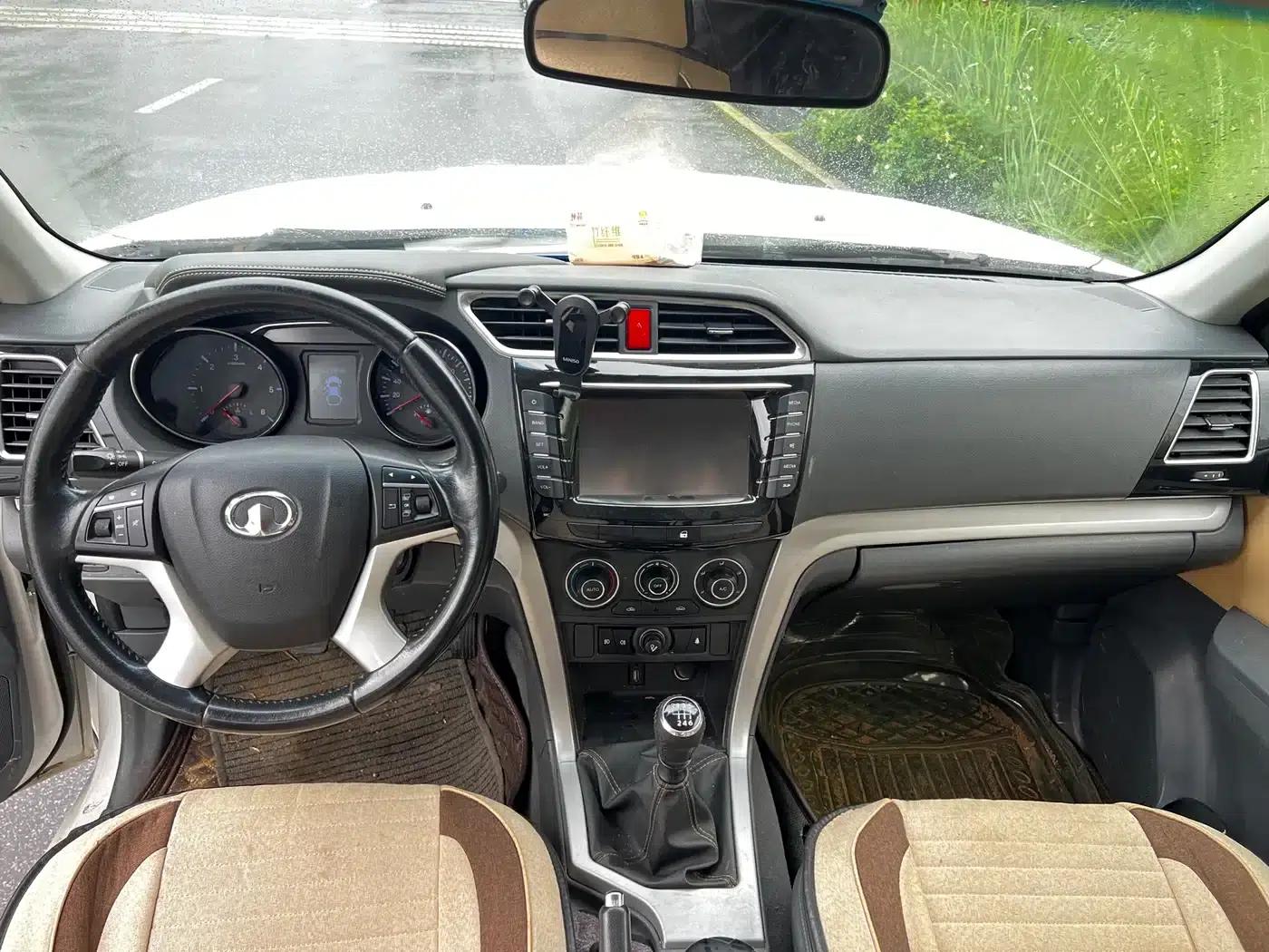 Wingle 6 2014 2.0T 2WD Elite 4D20B — миниатюра 15