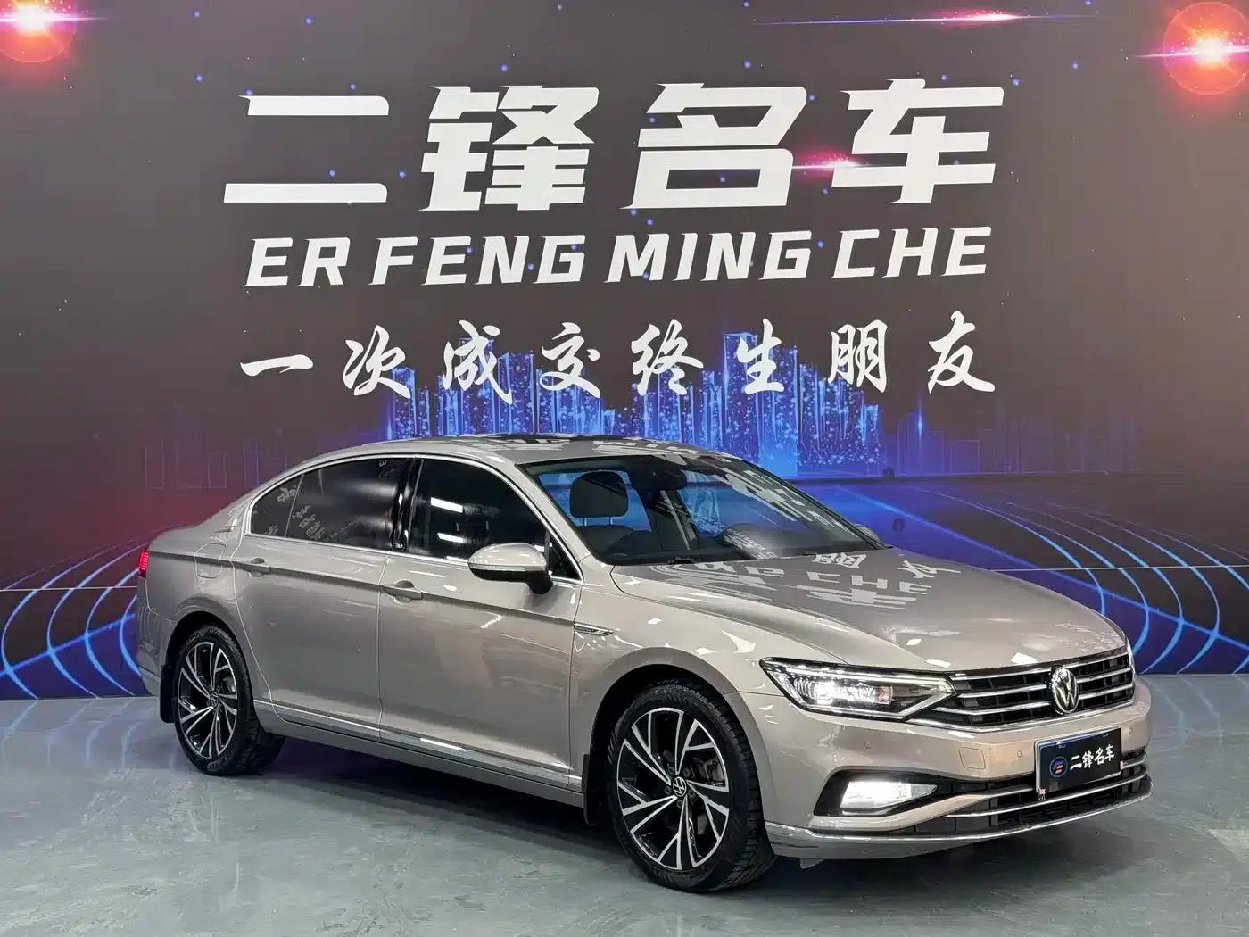 Volkswagen Passat 2021 330TSI DSG 30th Anniversary Edition — миниатюра 3