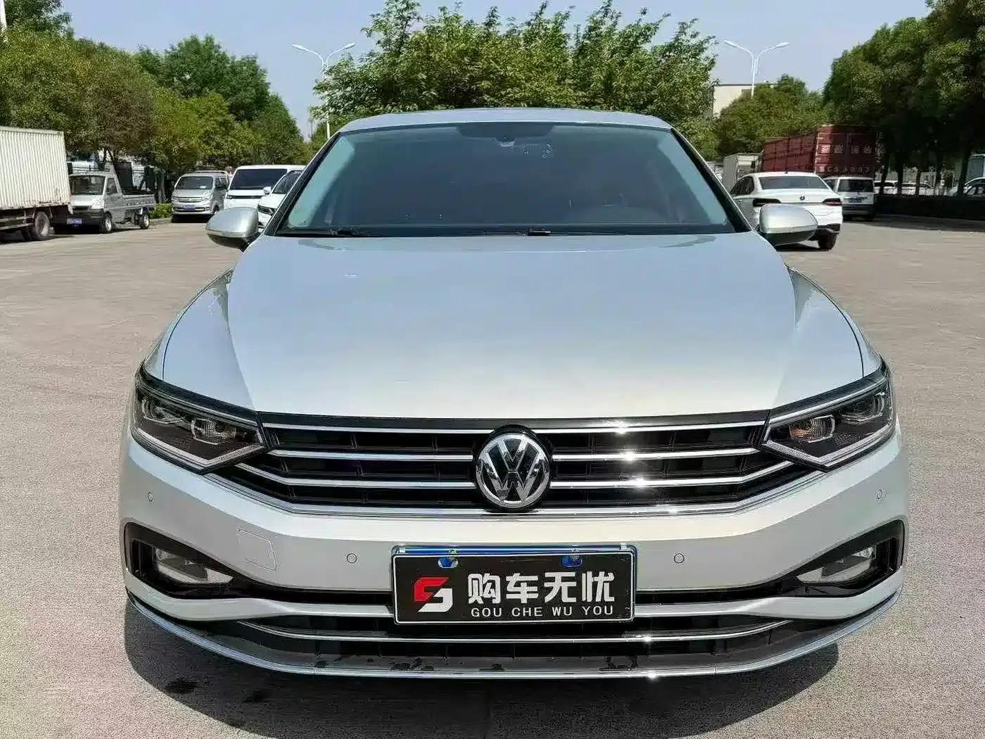 2020 Volkswagen Passat 330TSI DSG Leading Edition — миниатюра 2