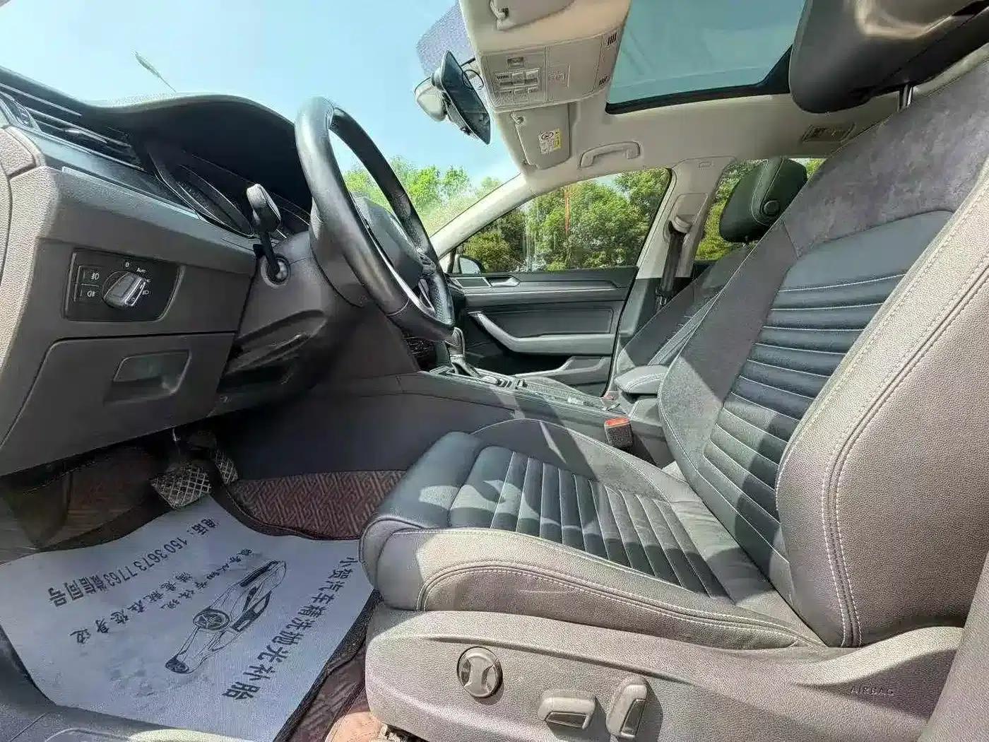 2020 Volkswagen Passat 330TSI DSG Leading Edition — миниатюра 4