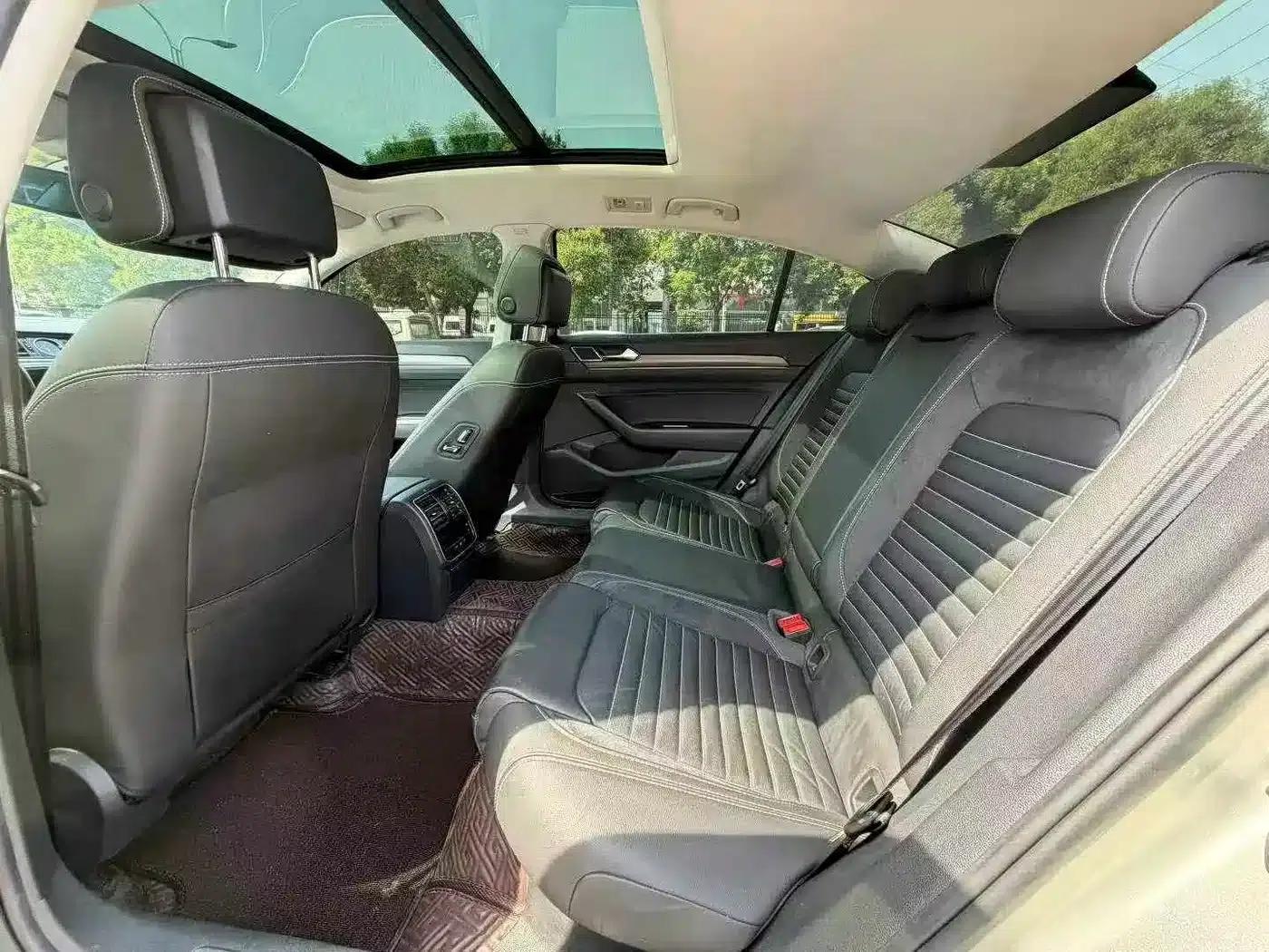 2020 Volkswagen Passat 330TSI DSG Leading Edition — миниатюра 6