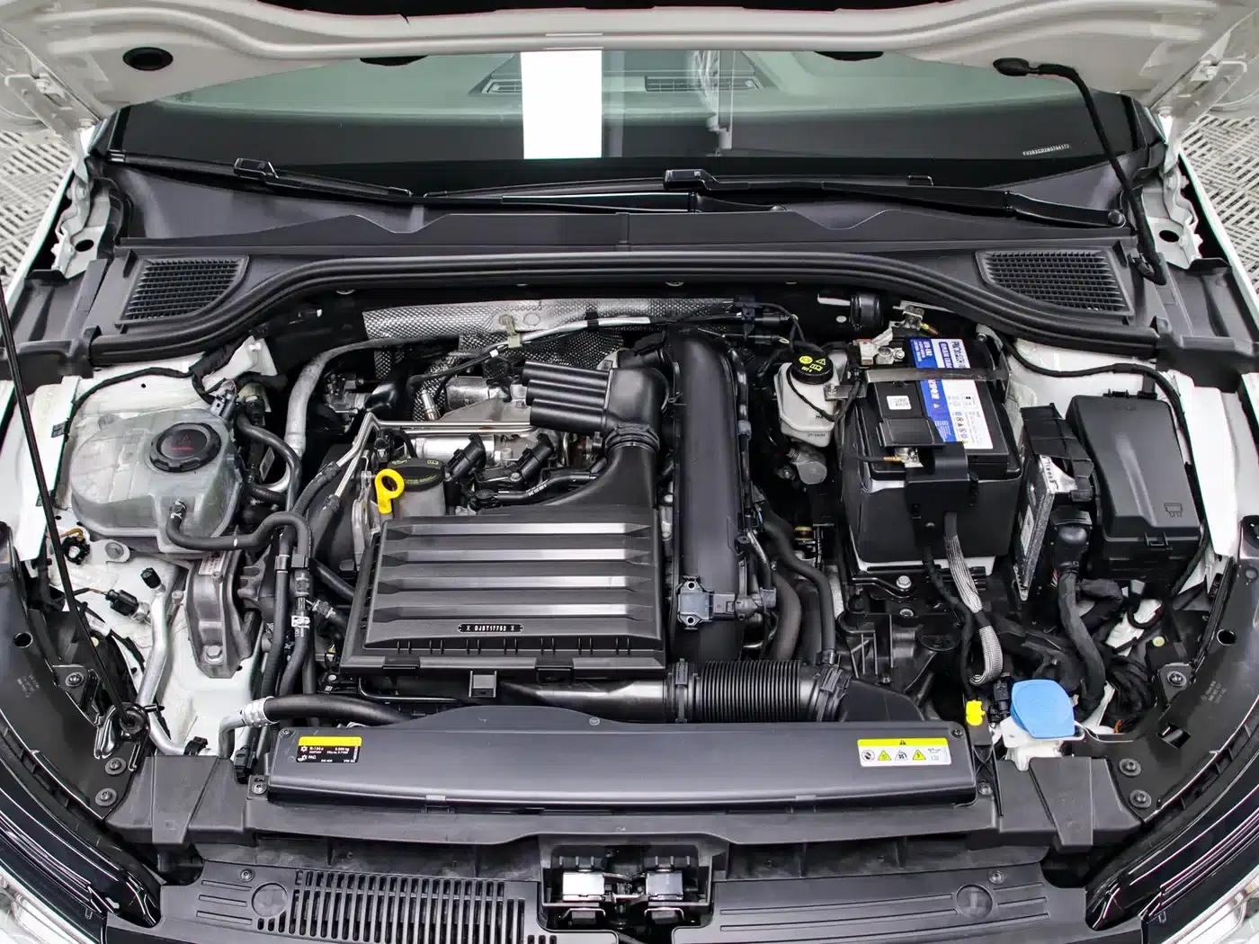 2021 Golf 280TSI DSG R-Line — миниатюра 18