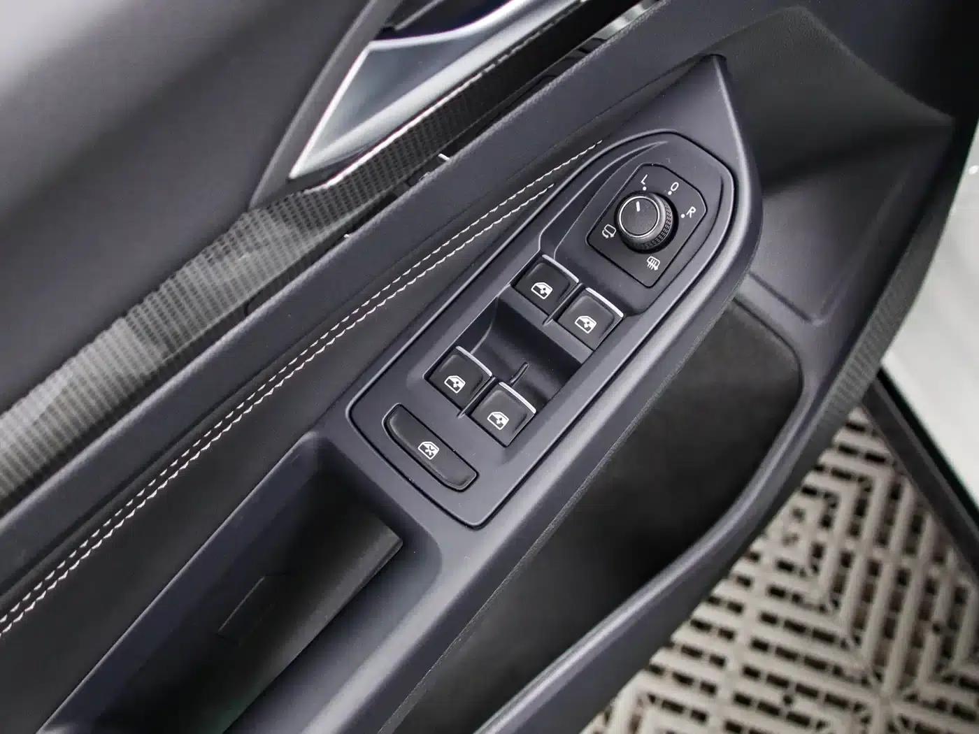 2021 Golf 280TSI DSG R-Line — миниатюра 6