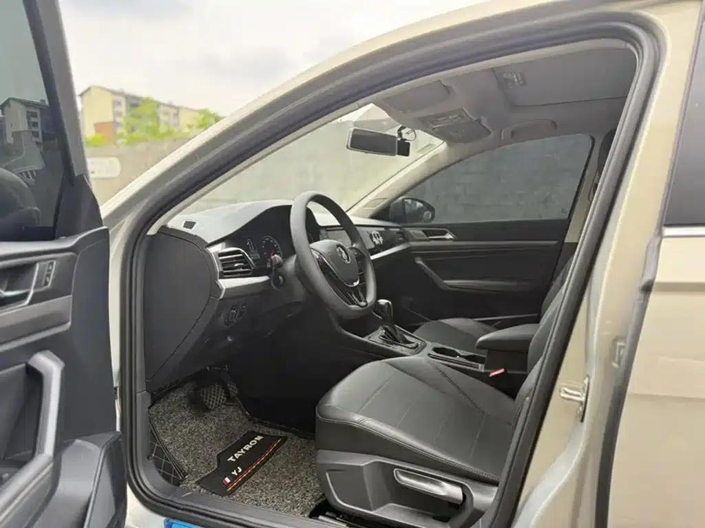 2019 Volkswagen Lavida 1.5L Automatic Comfort Edition (China VI Emission Standard) — миниатюра 3
