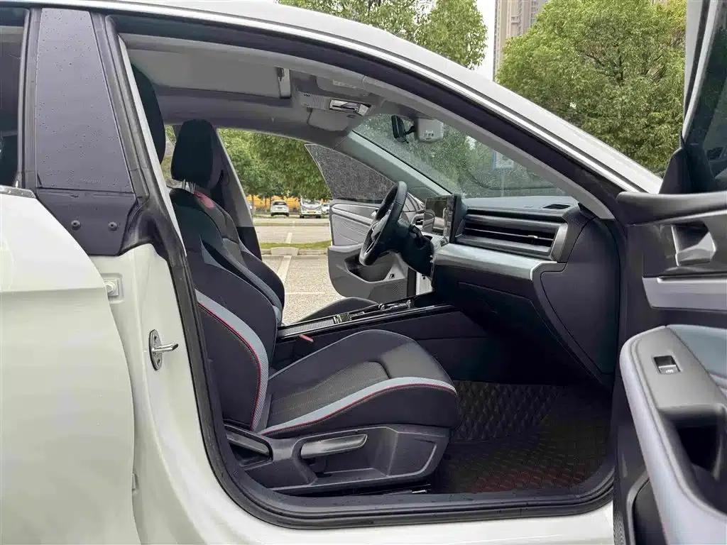 Lamando 2023 Lamando L 280TSI DSG Hot Edition — миниатюра 16