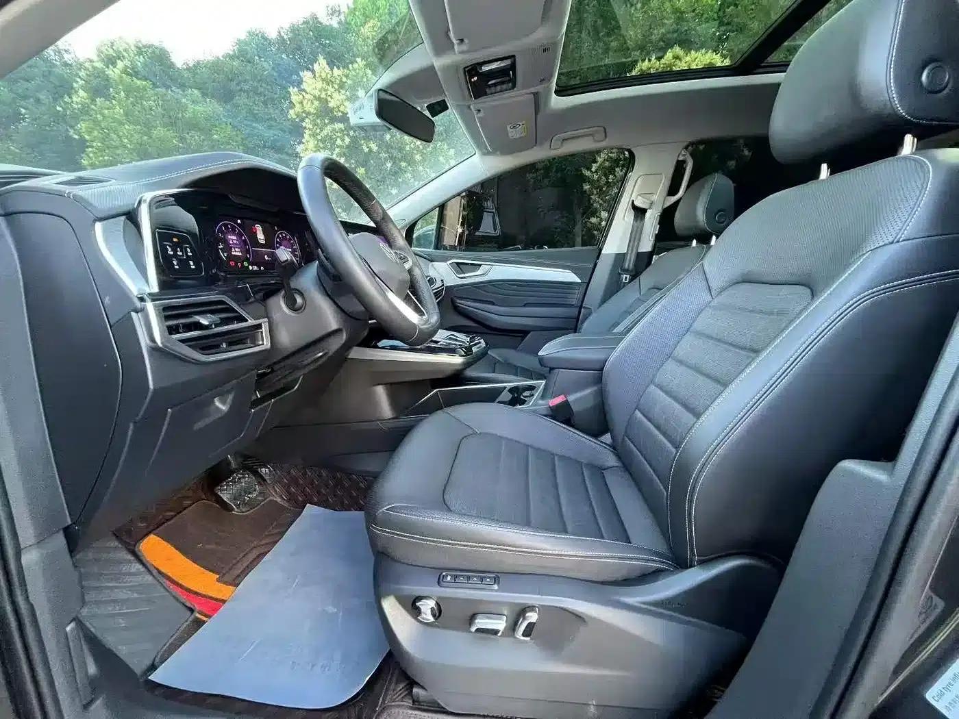 2023 Range Rover 380TSI AWD Luxury Pro — миниатюра 5